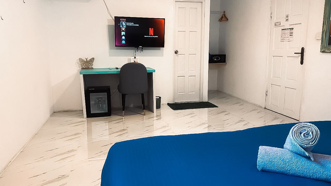 Photo of Bedroom in Thulusdhoo Island