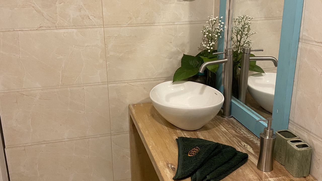 Photo of Bathroom in Thulusdhoo Island