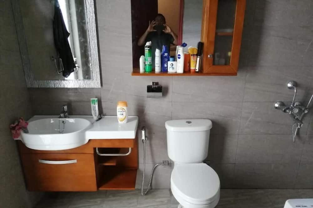 Photo of Bathroom in Kudahuvadhoo