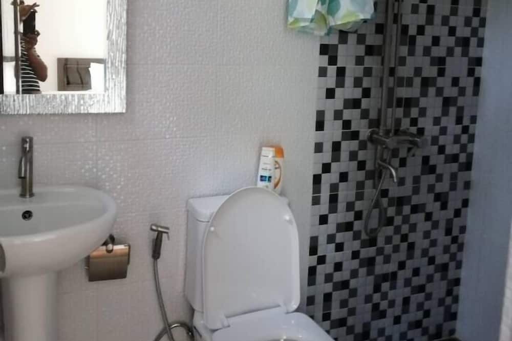 Photo of Bathroom in Kudahuvadhoo
