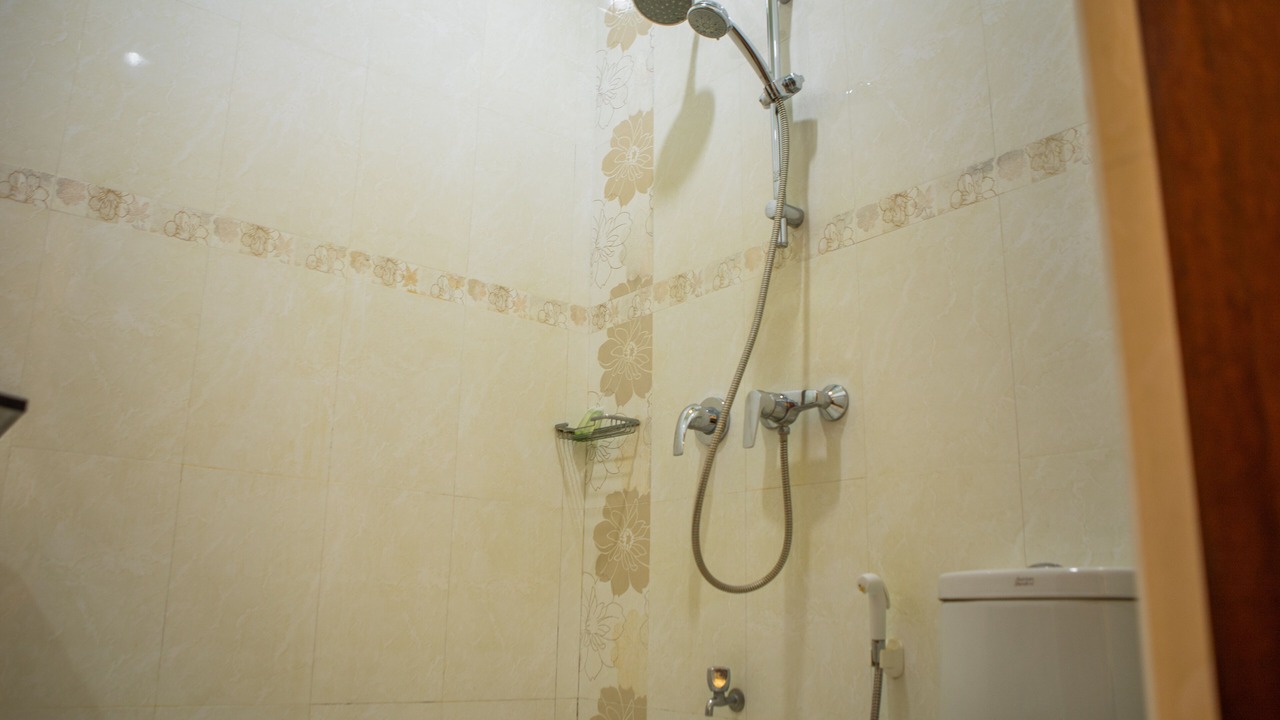 Photo of Bathroom in Hulhudhoo