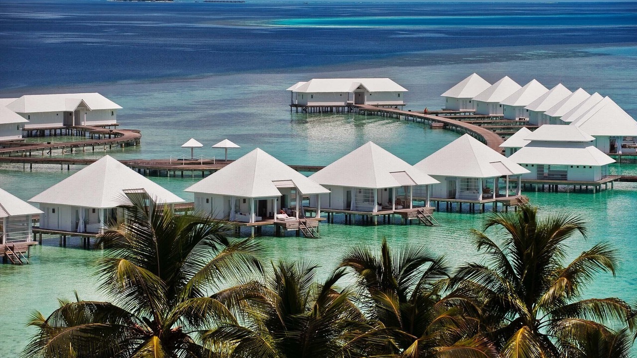 Photo of Bedroom in Athuruga Island