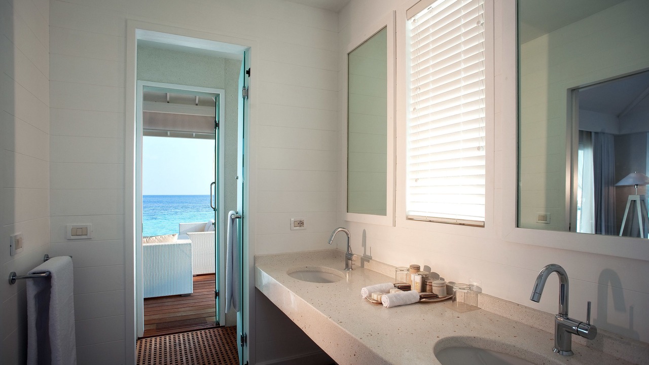 Photo of Bathroom in Athuruga Island