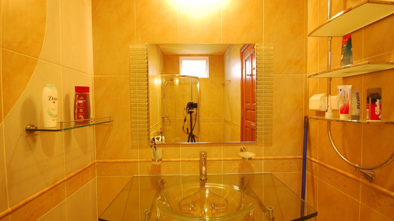 Photo of Bathroom in Hithadhoo