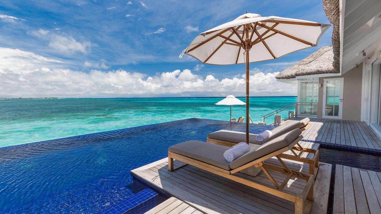 Photo of Patio Balcony in Dhidhoofinolhu Island