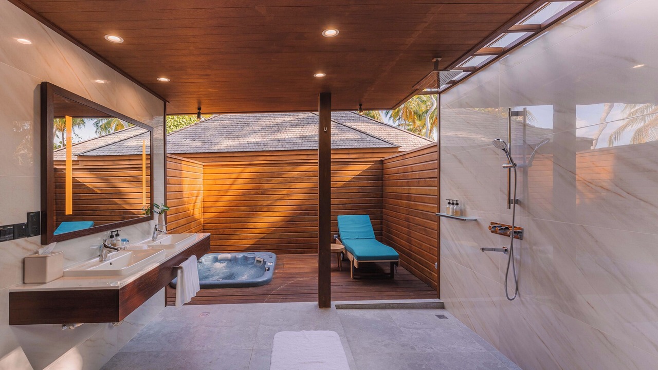 Photo of Bathroom in Veligandu Island