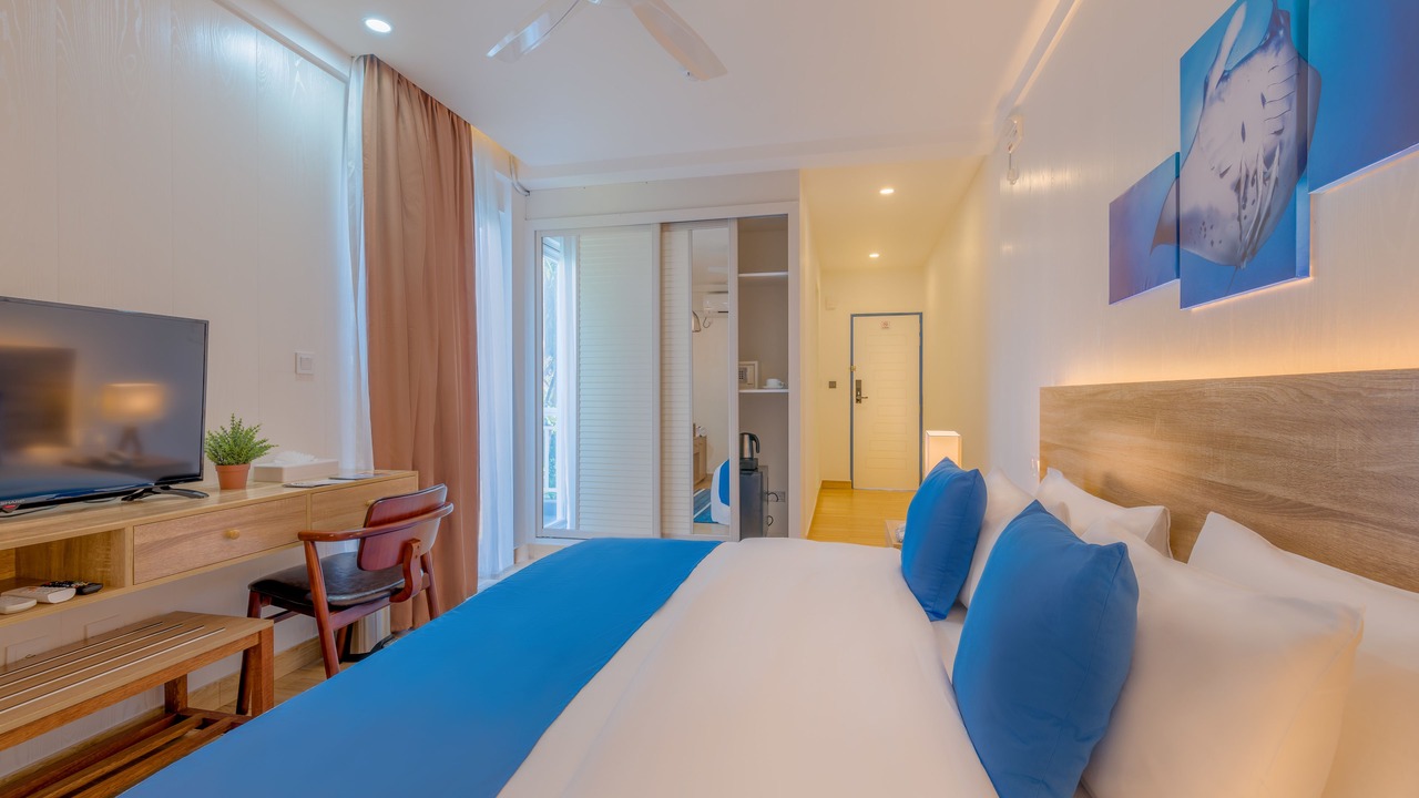 Photo of Bedroom in Dhigurah