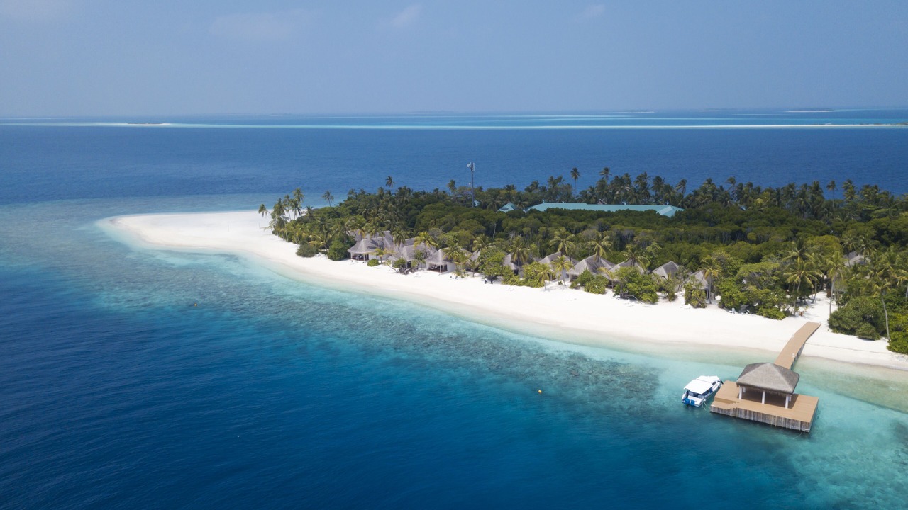 Photo of Others in Hirundhoo