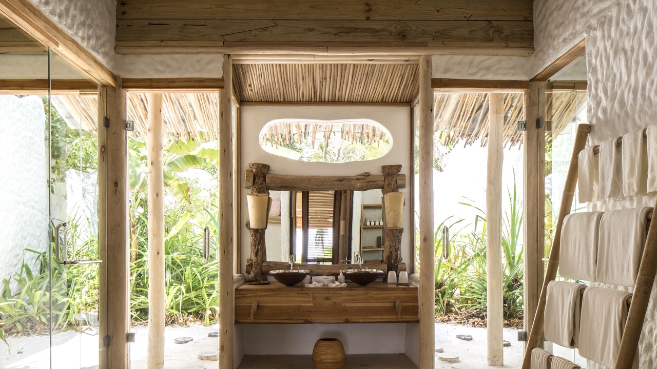 Photo of Bathroom in Kunfunadhoo