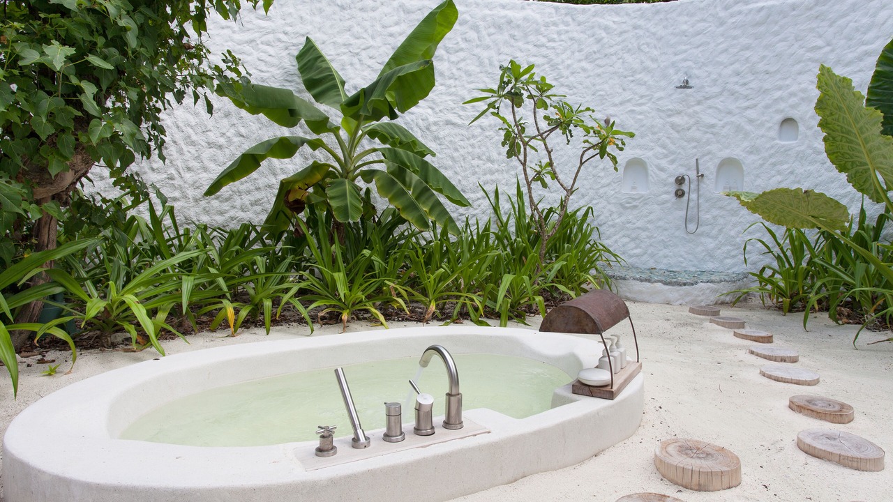 Photo of Bathroom in Kunfunadhoo
