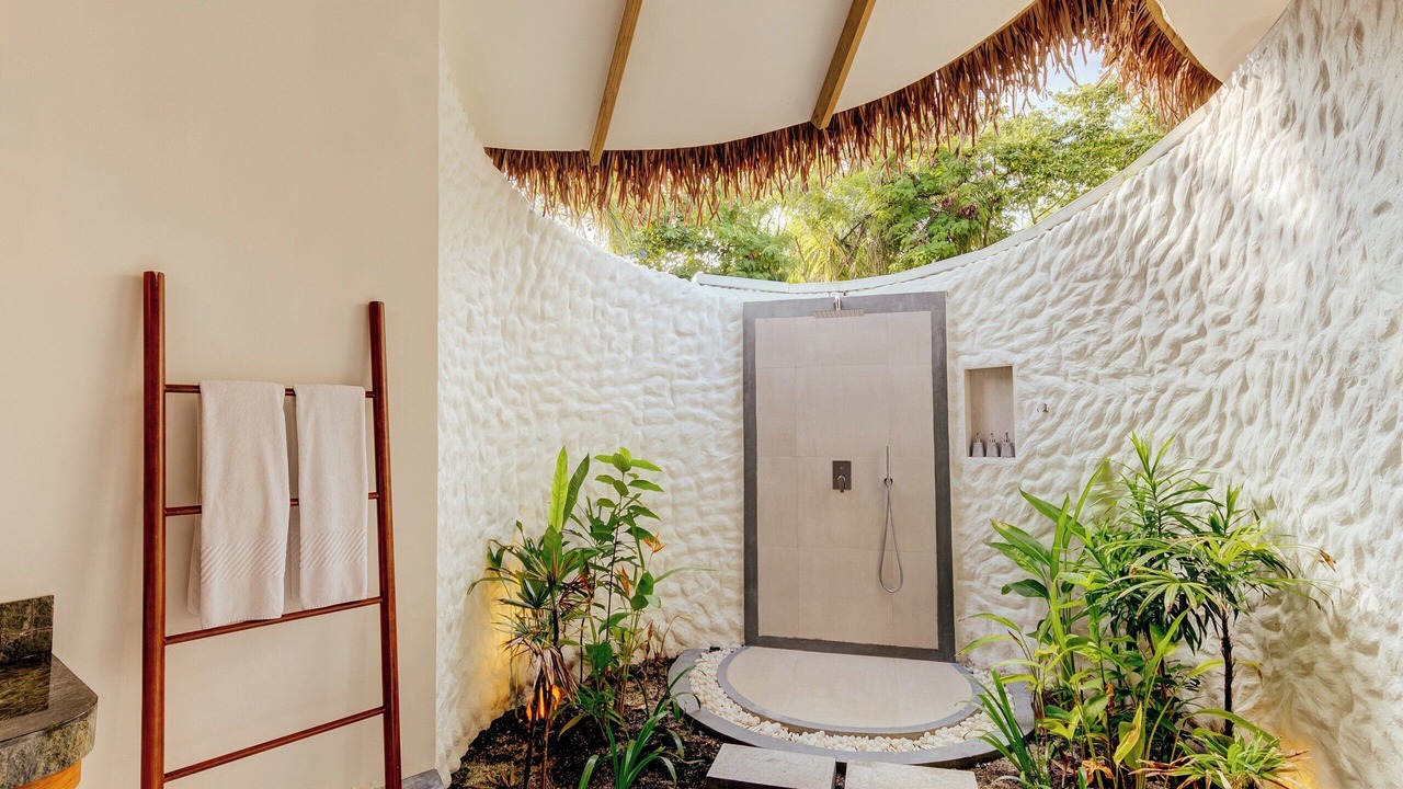 Photo of Bathroom in Kanuhuraa