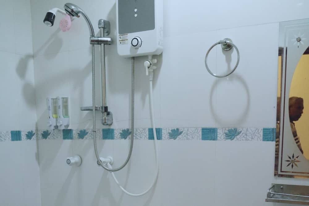Photo of Bathroom in Thoddoo