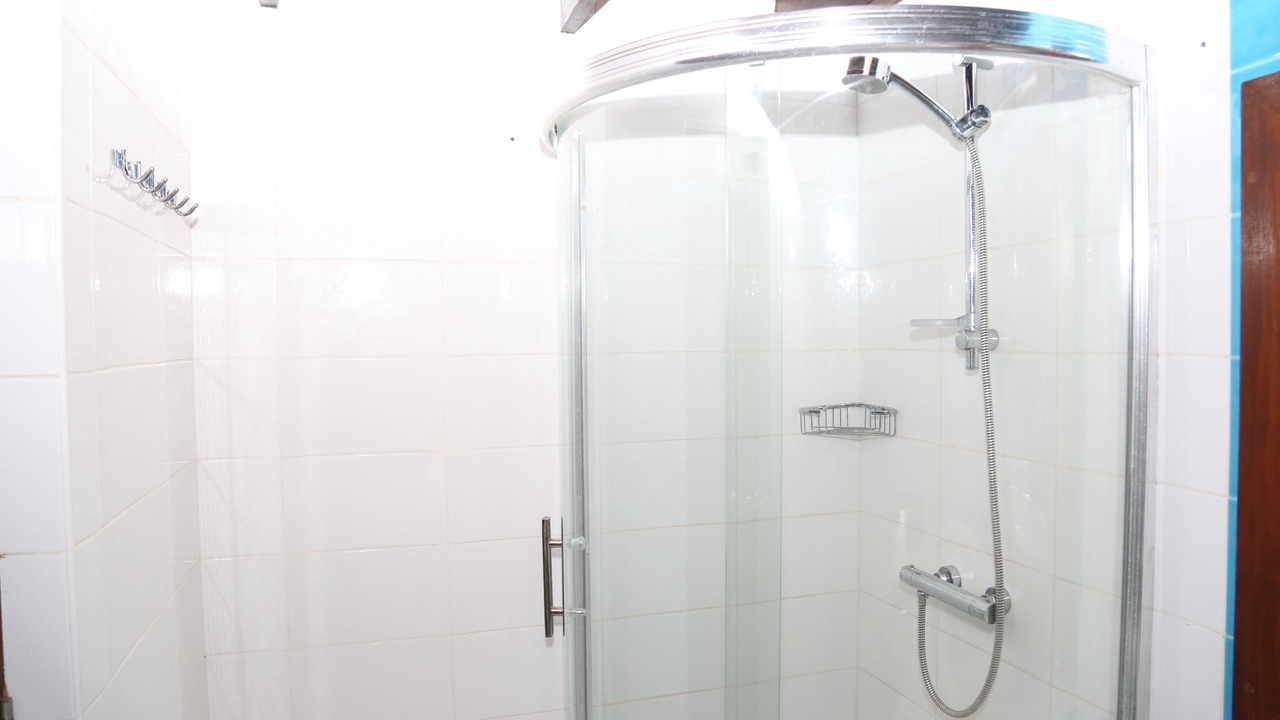 Photo of Bathroom in Velidhoo