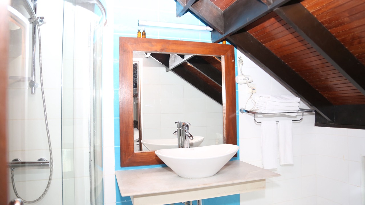 Photo of Bathroom in Velidhoo