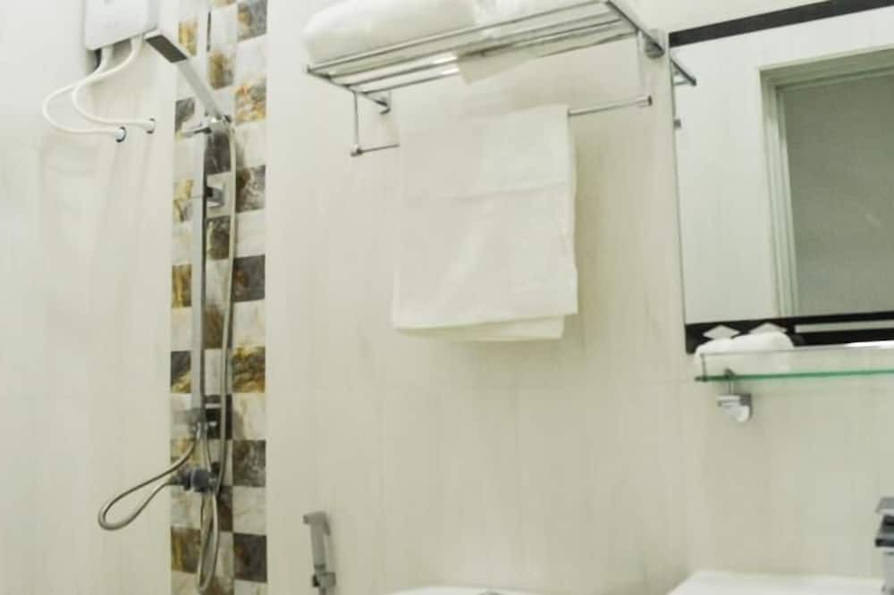 Photo of Bathroom in Guraidhoo