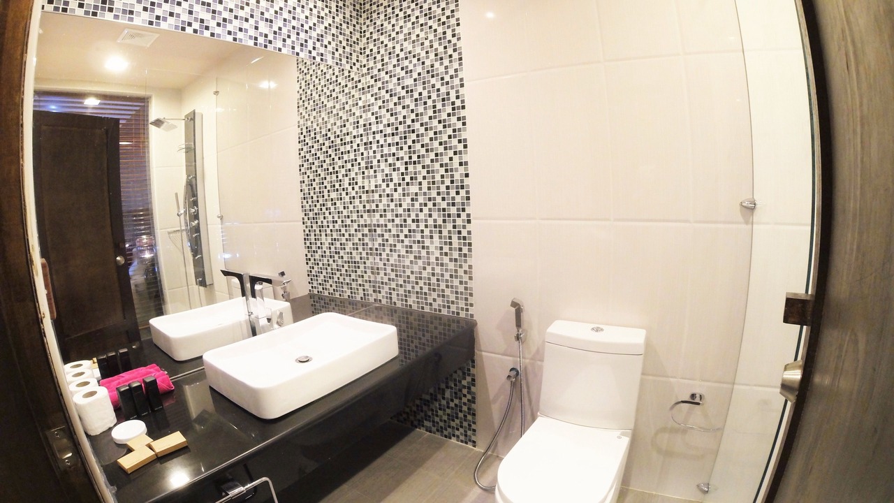 Photo of Bathroom in Dharavandhoo