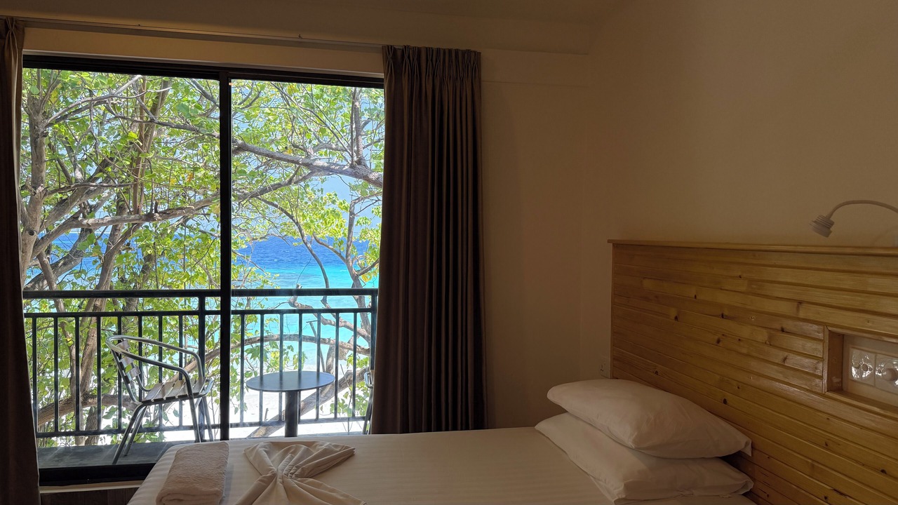 Photo of Bedroom in Bodufolhudhoo