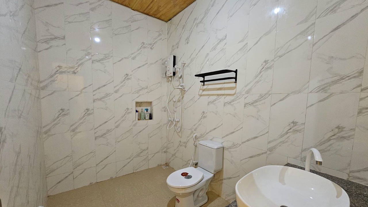 Photo of Bathroom in Himandhoo