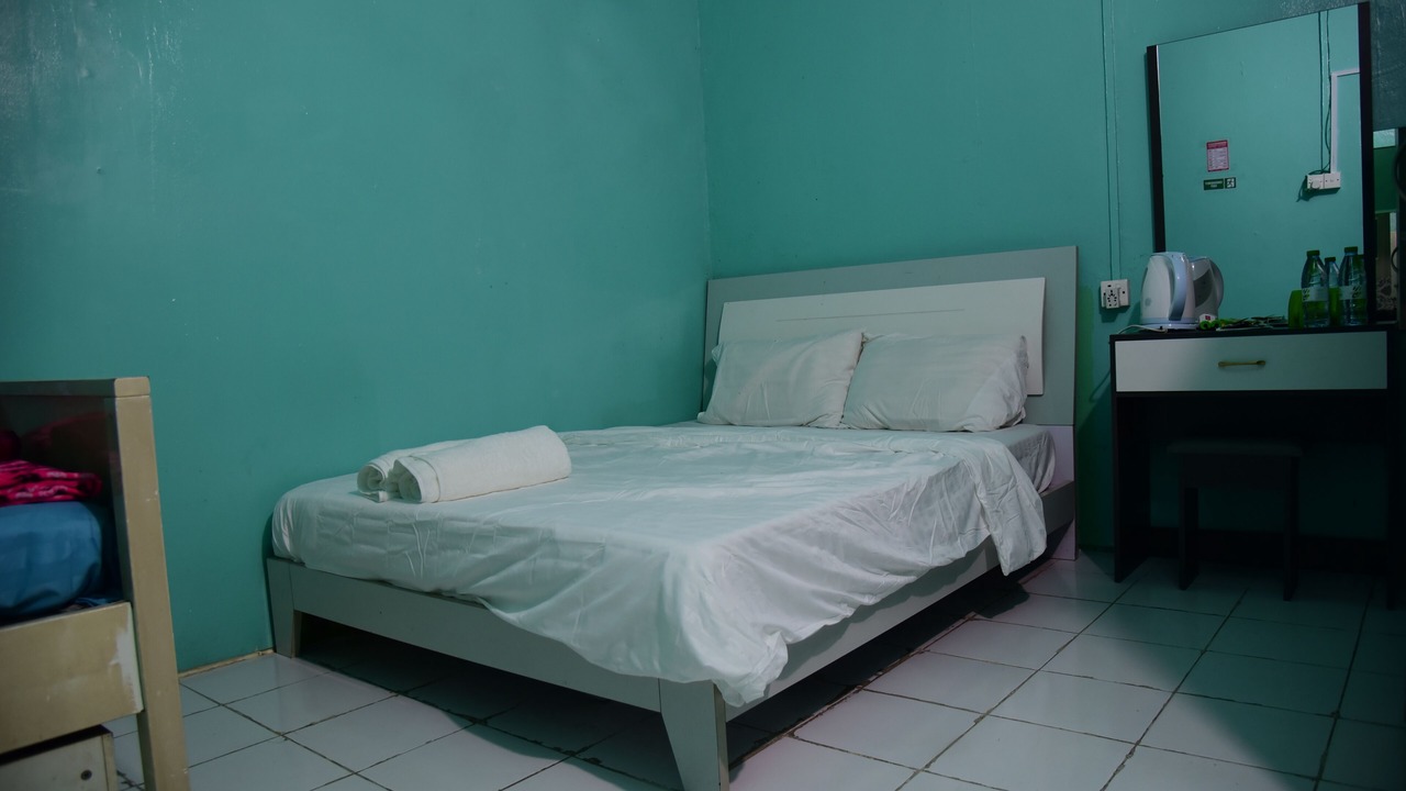 Photo of Bedroom in Male