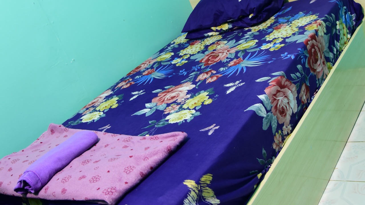 Photo of Bedroom in Male