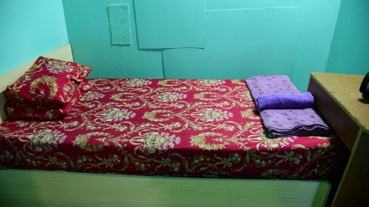 Photo of Bedroom in Male