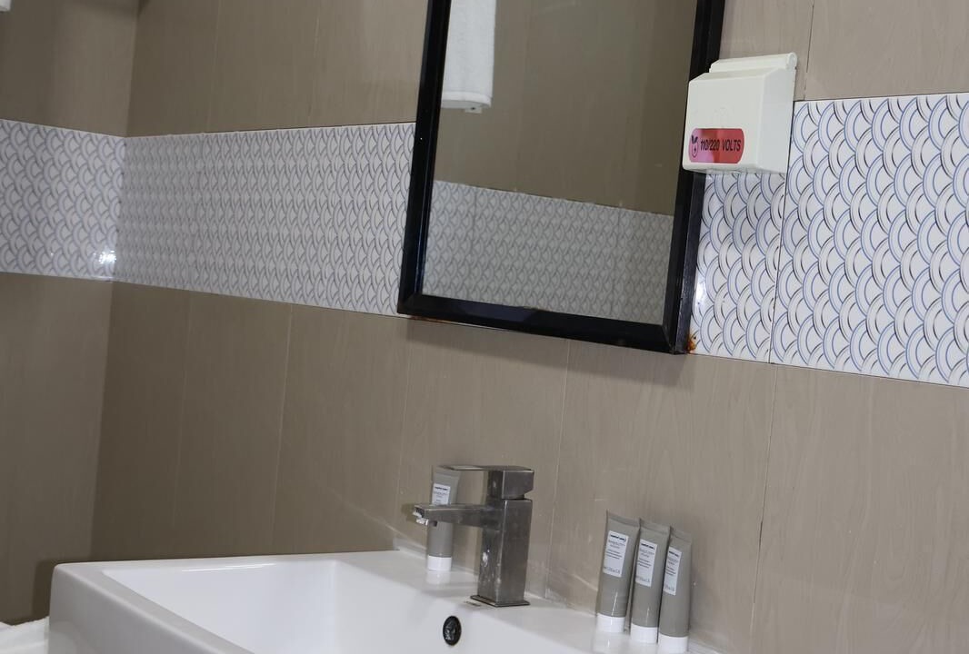 Photo of Bathroom in Dhidhdhoo