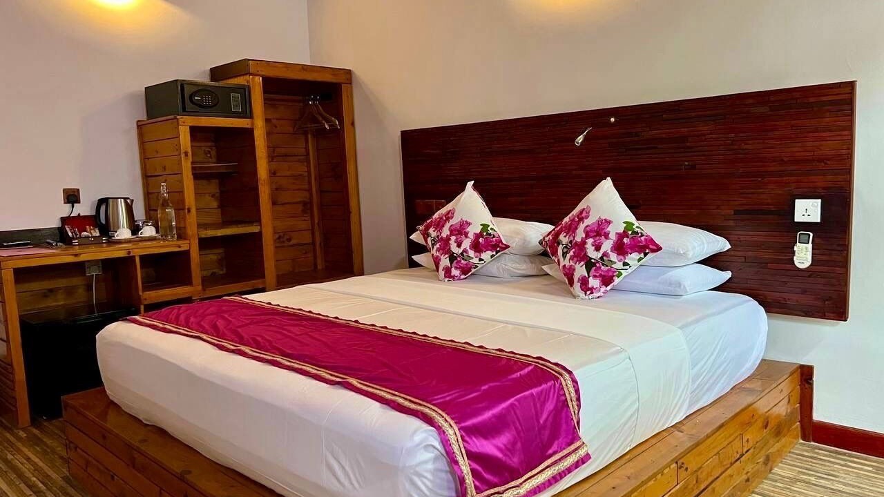 Photo of Bathroom in Bodufolhudhoo