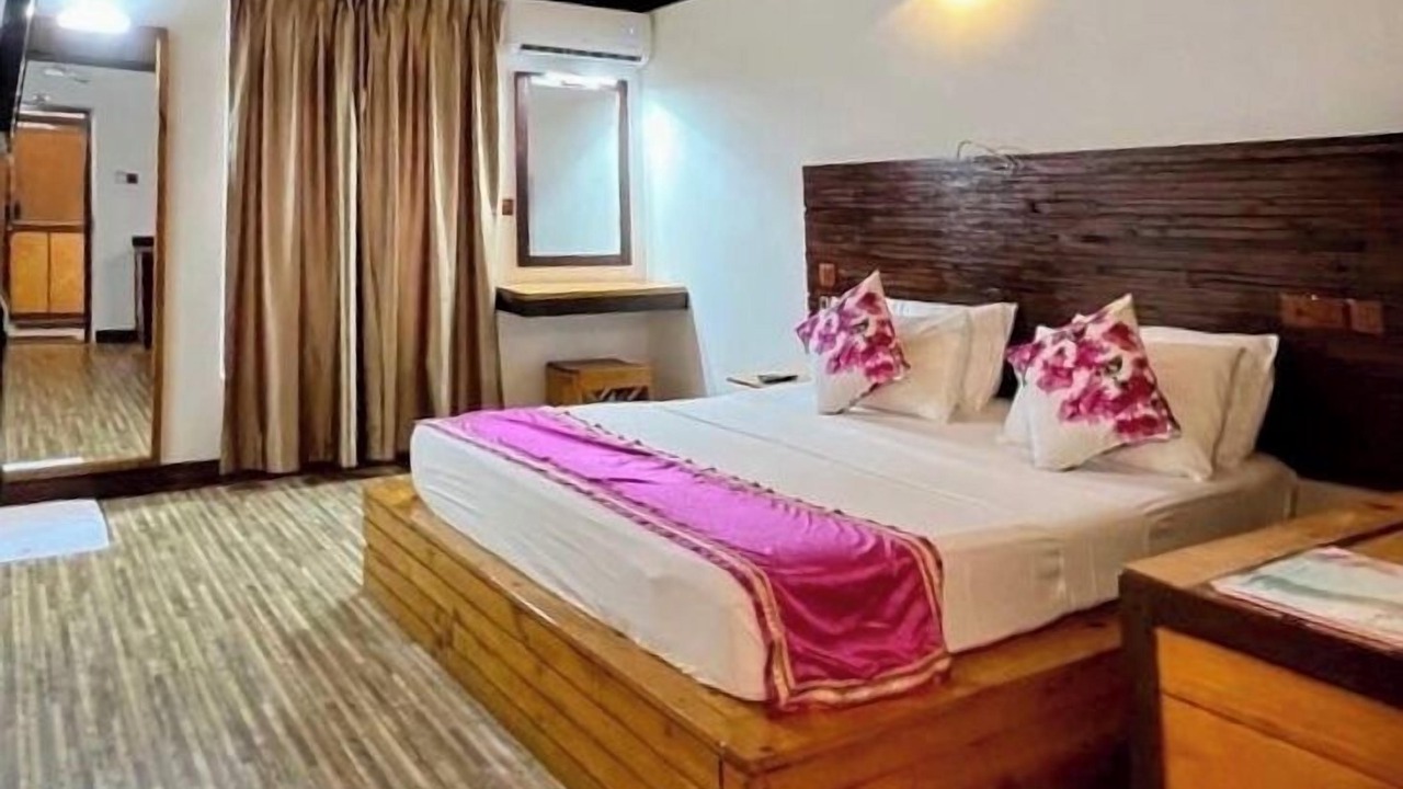 Photo of Bathroom in Bodufolhudhoo