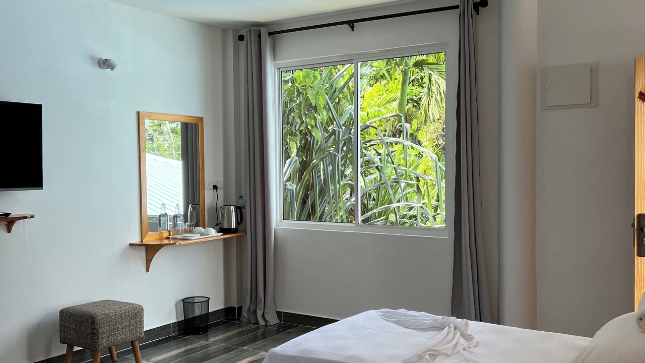 Photo of Bedroom in Thoddoo