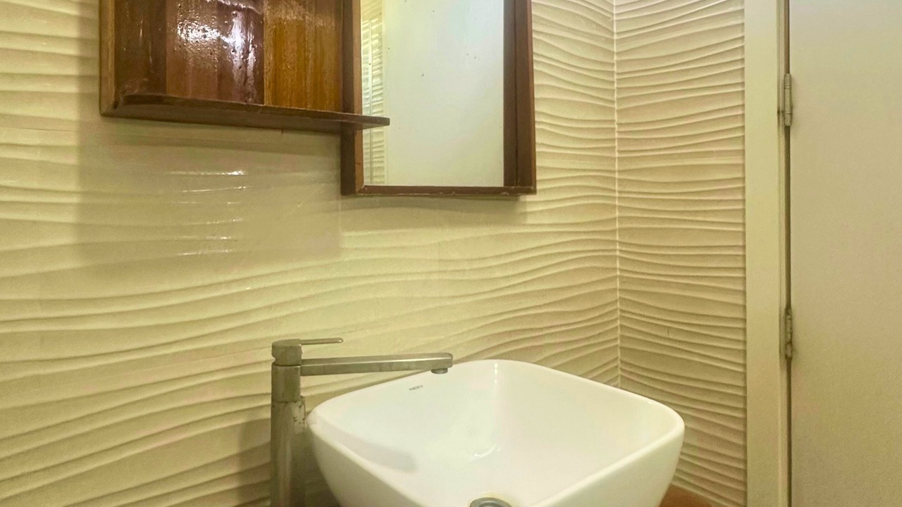 Photo of Bathroom in Himmafushi