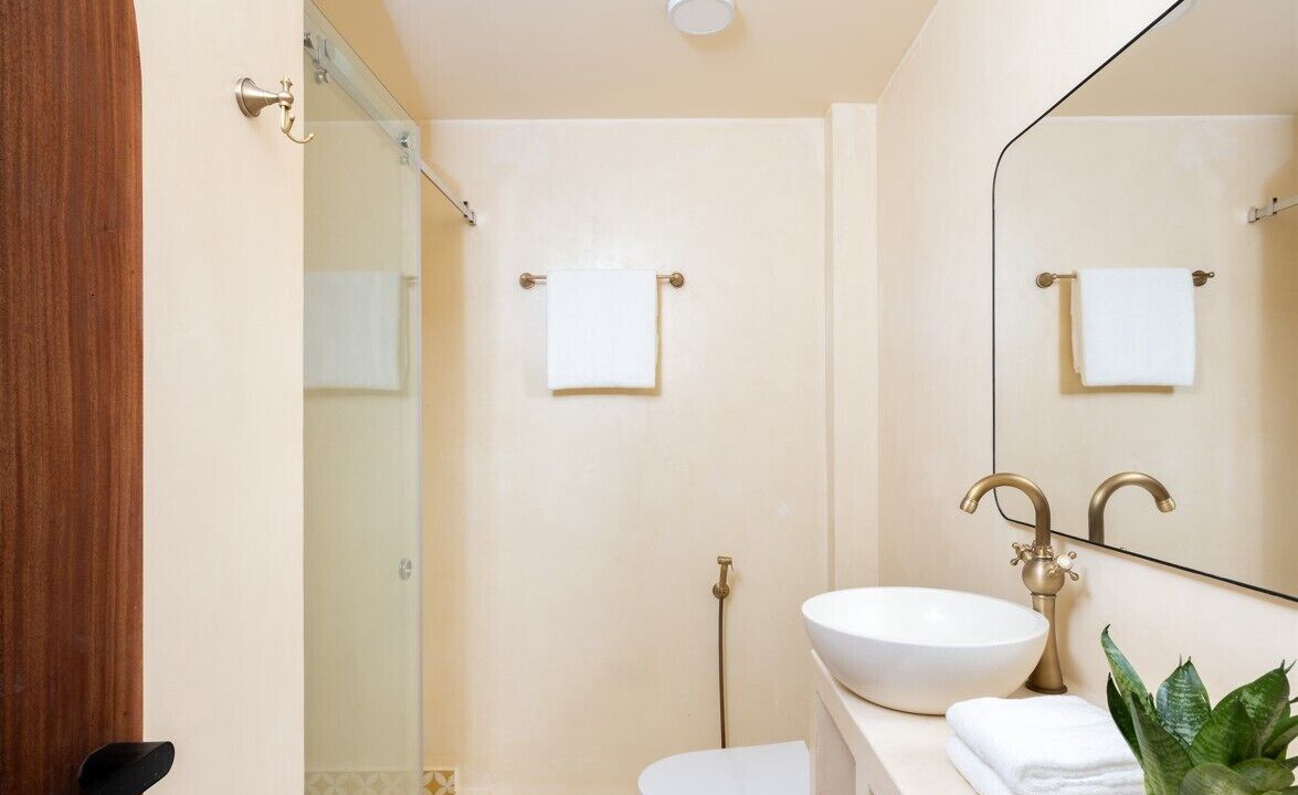 Photo of Bathroom in Fehendhoo