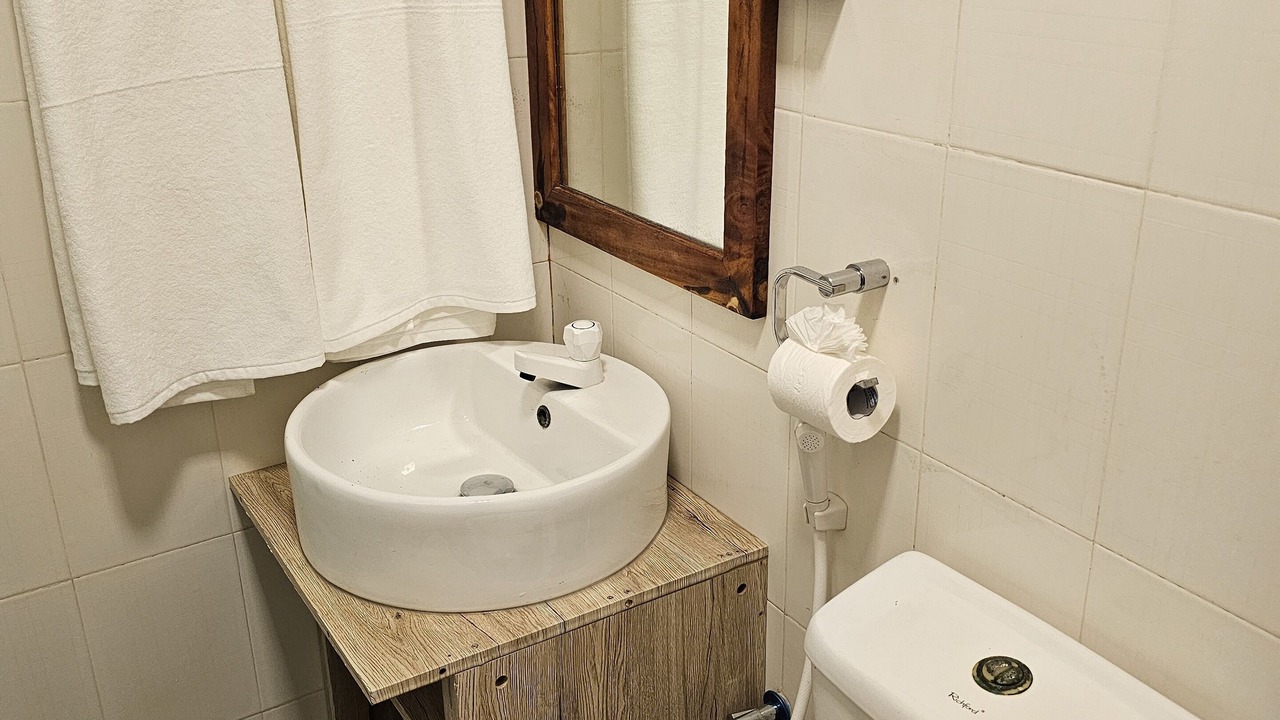 Photo of Bathroom in Fehendhoo