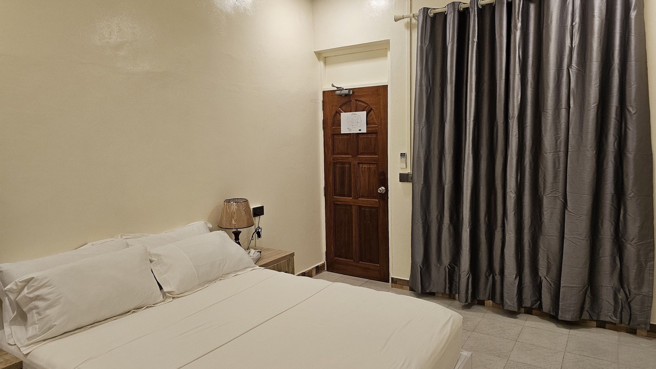 Photo of Bedroom in Fehendhoo
