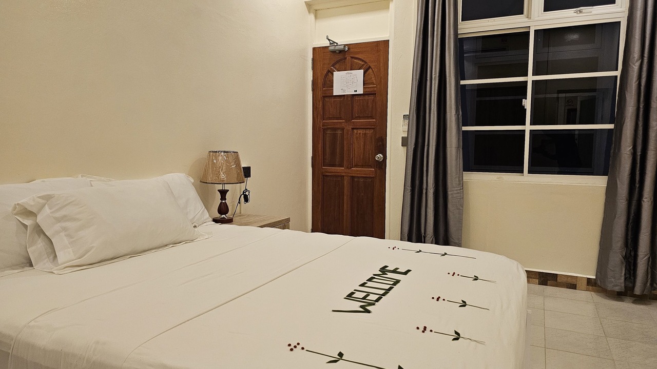 Photo of Bedroom in Fehendhoo