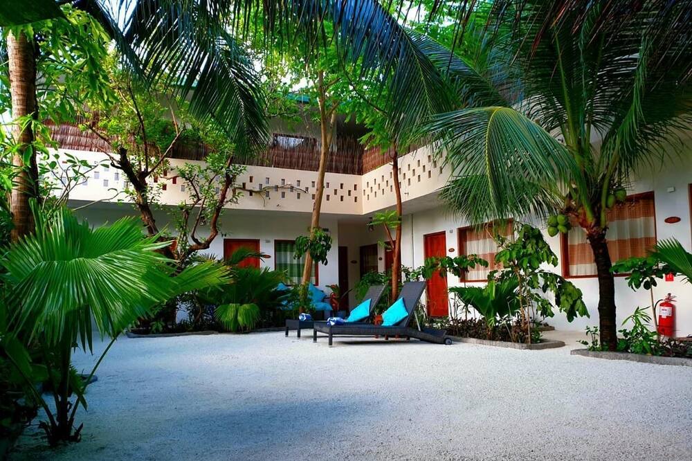 Photo of Outdoor in Fehendhoo