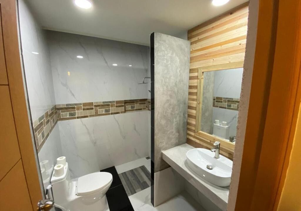 Photo of Bathroom in Fuvahmulah