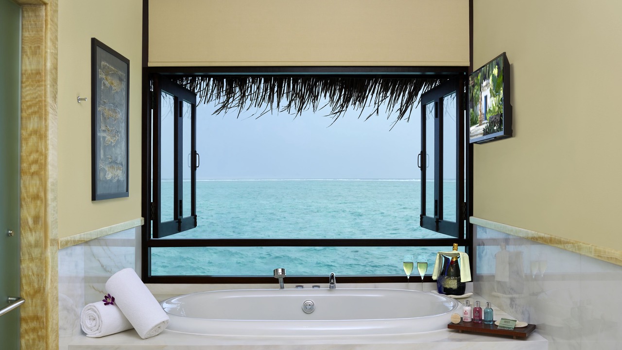 Photo of Bathroom in Emboodhu Finolhu