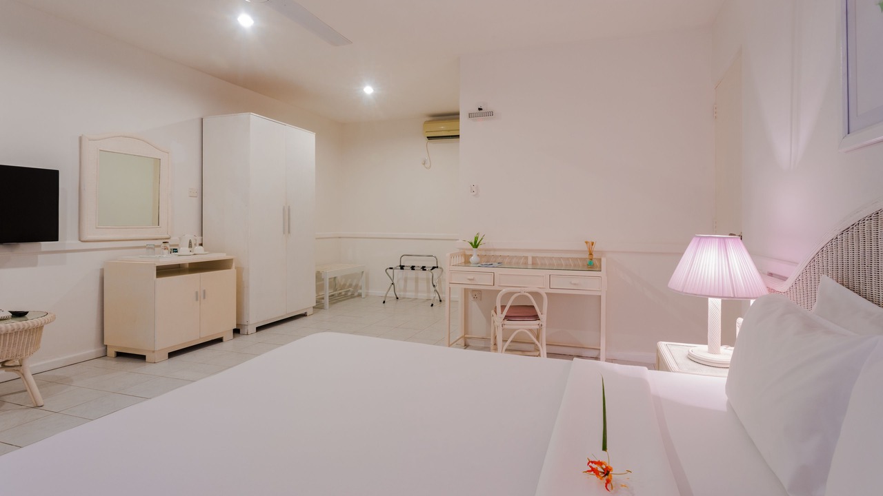 Photo of Bedroom in Gan Island