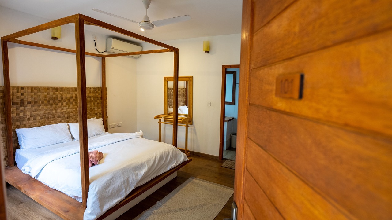 Photo of Bedroom in Goidhoo