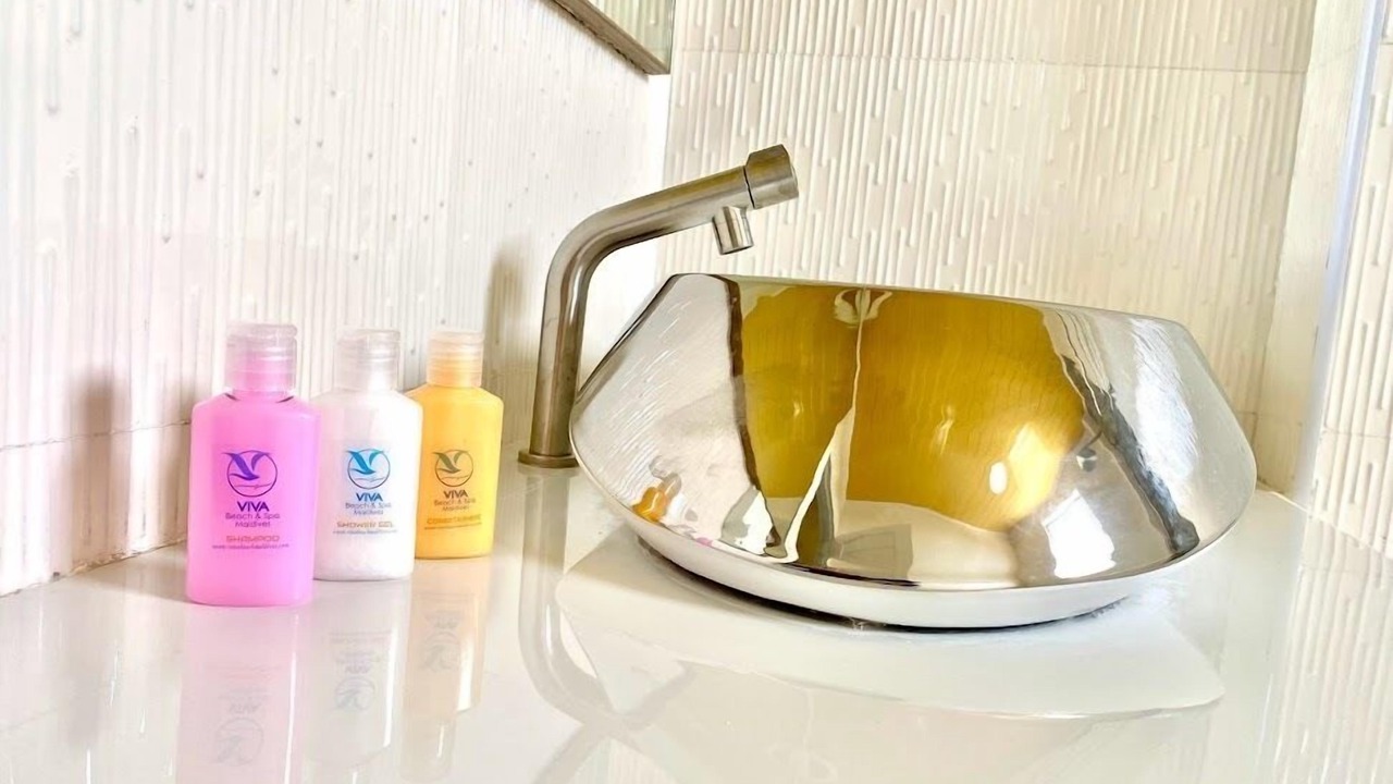 Photo of Bathroom in Hangnaameedhoo