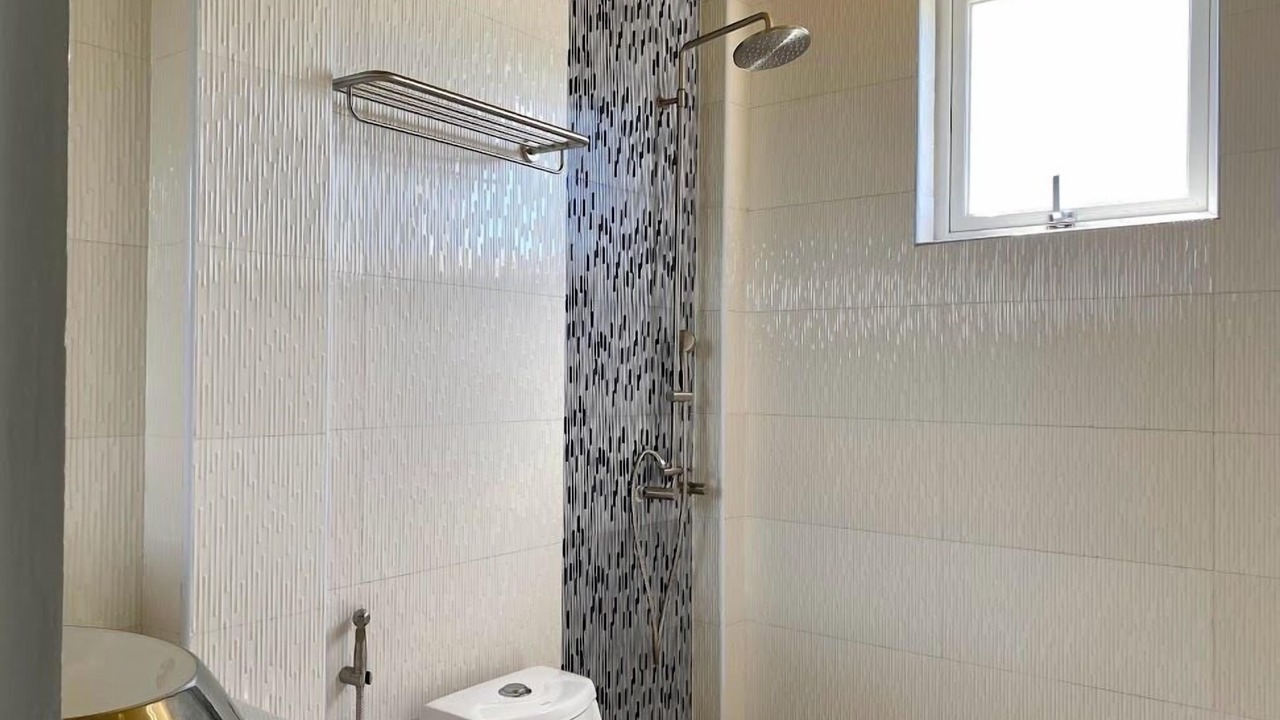 Photo of Bathroom in Hangnaameedhoo