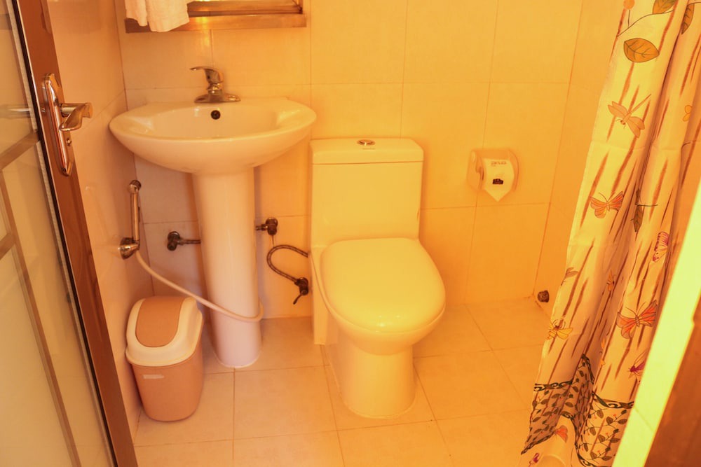 Photo of Bathroom in Mathiveri