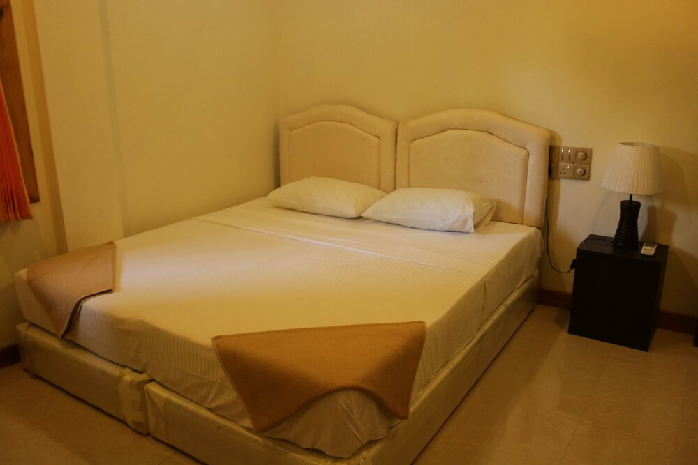 Photo of Bedroom in Mathiveri