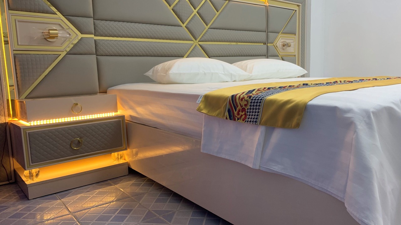 Photo of Bedroom in Male