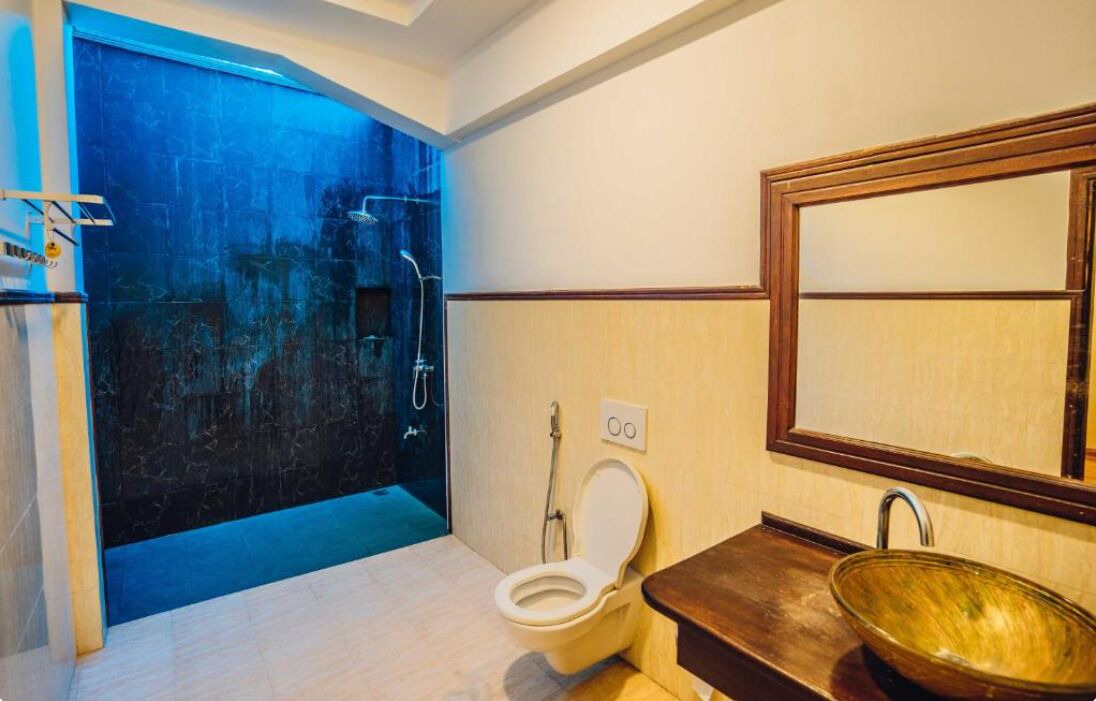 Photo of Bathroom in Fuvahmulah