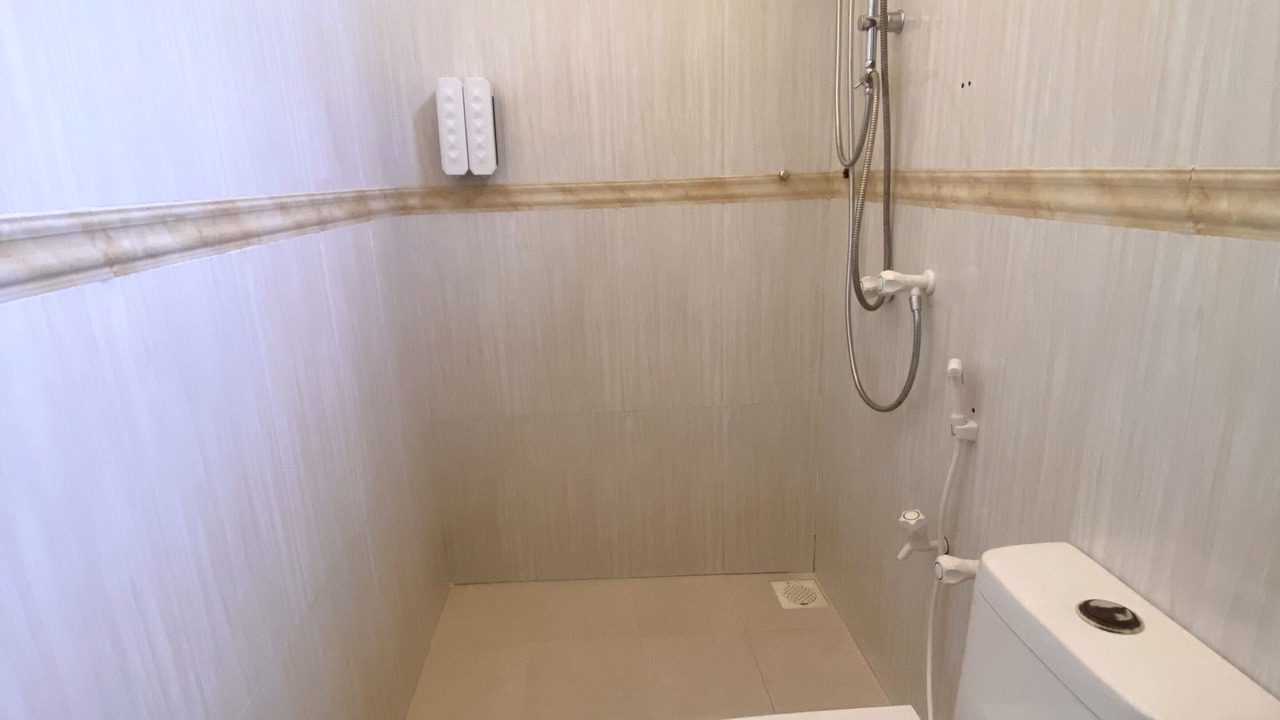 Photo of Bathroom in Mathiveri