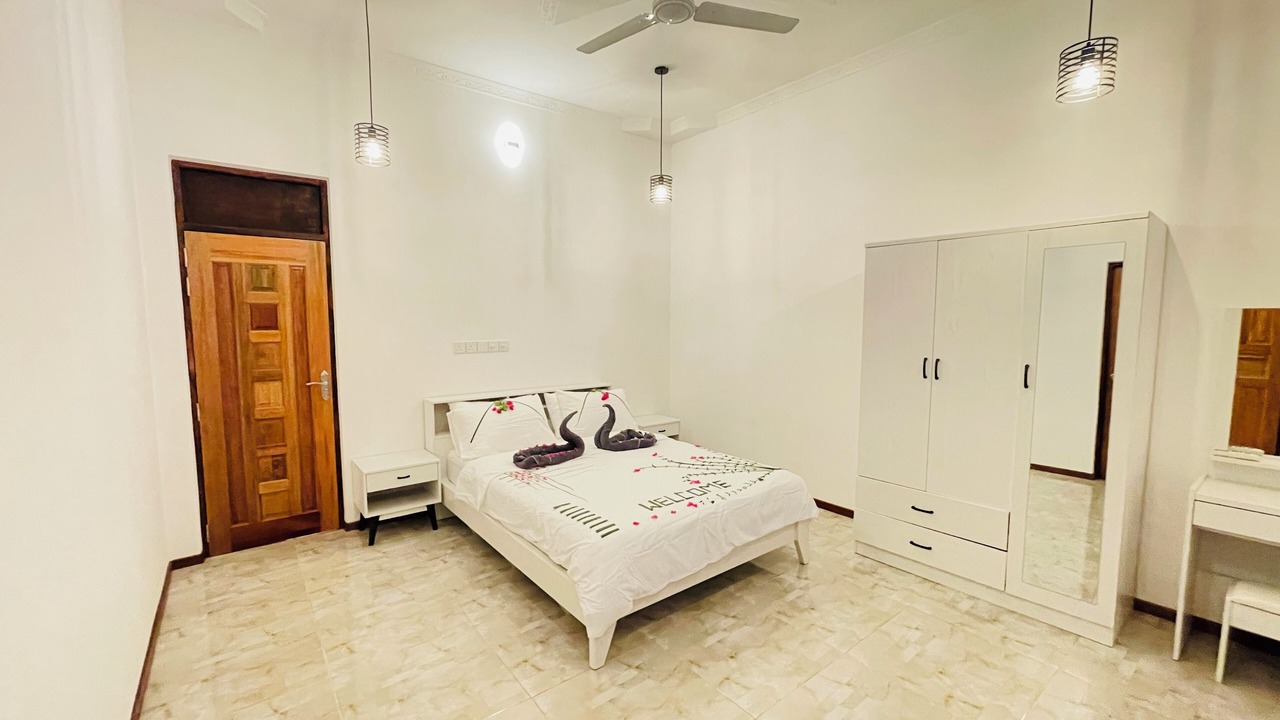 Photo of Bedroom in Dhidhdhoo