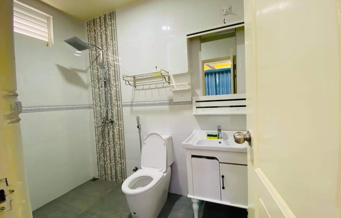 Photo of Bathroom in Fuvahmulah