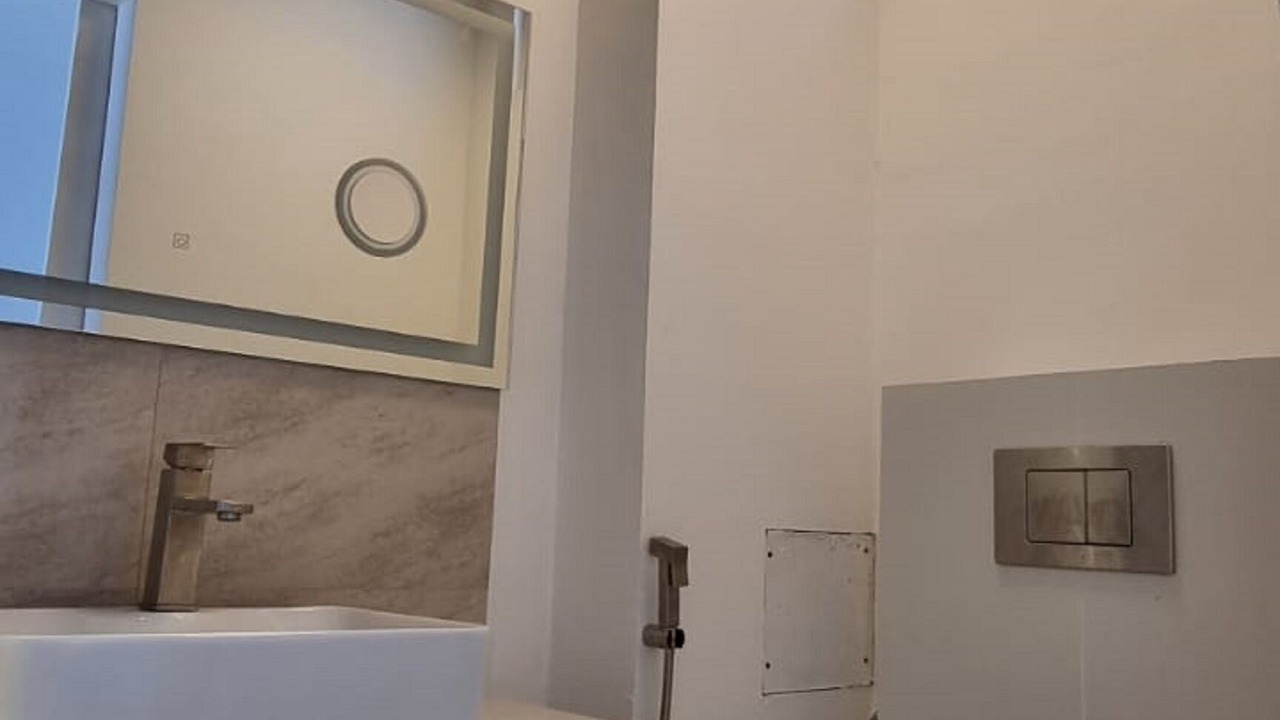 Photo of Bathroom in Thulusdhoo Island