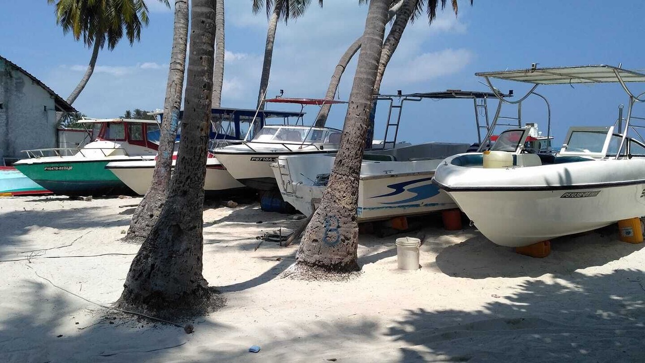 Photo of Others in Thulusdhoo Island